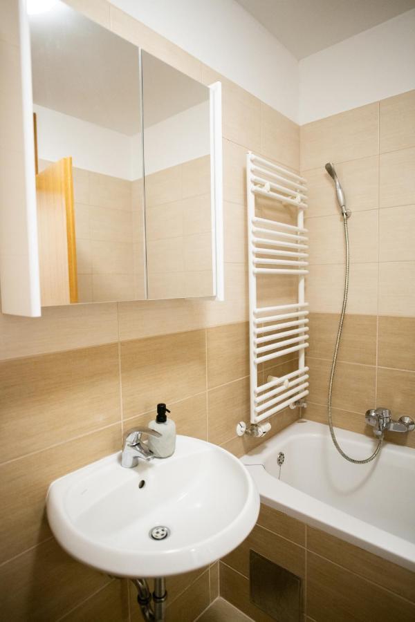 Apartamento Apartman Martes Slavonski Brod Exterior foto